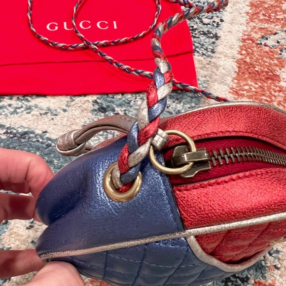SOLD🚫Gucci trapuntata camera crossbody shoulder blue red quilted bag - Picture 7 of 15